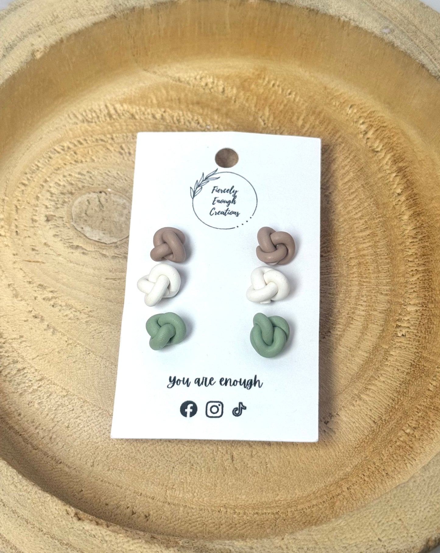 Knotted Studs