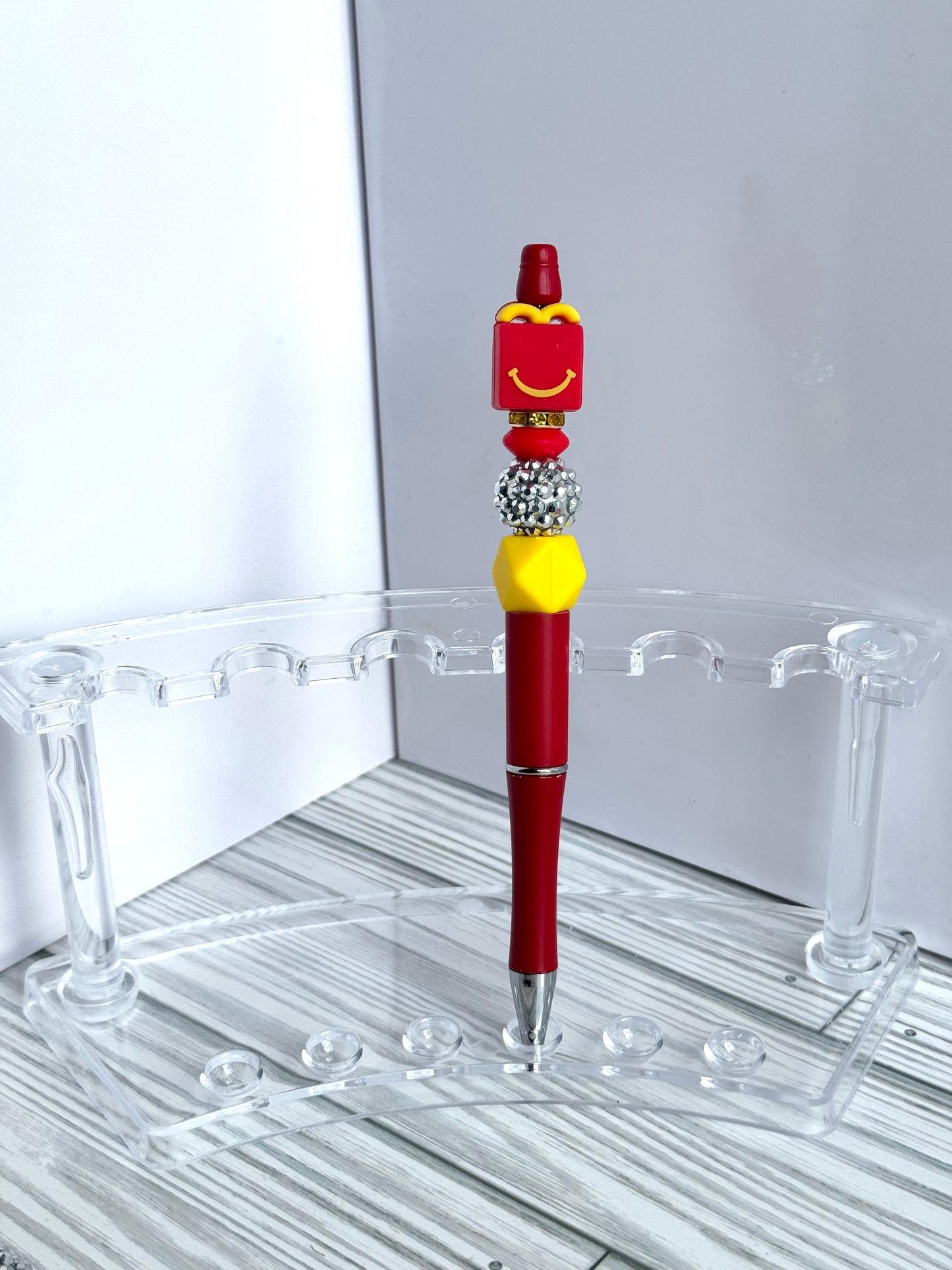 Food and drink pens