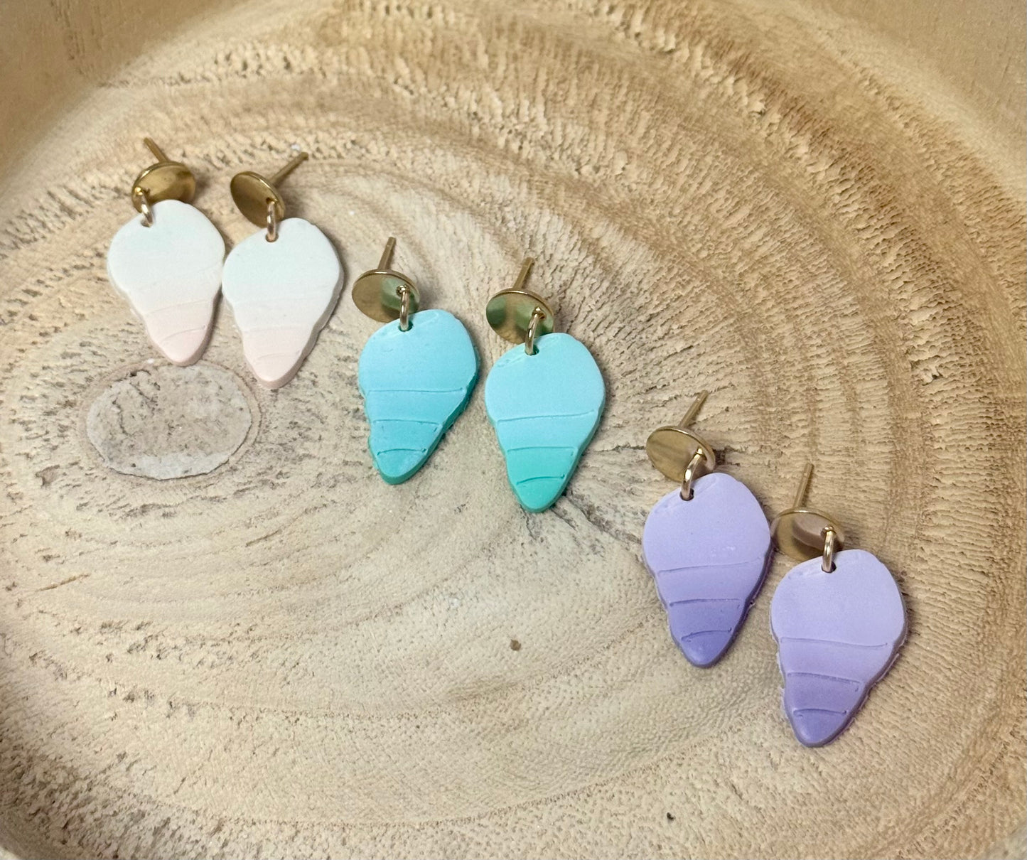 Ombré seashells