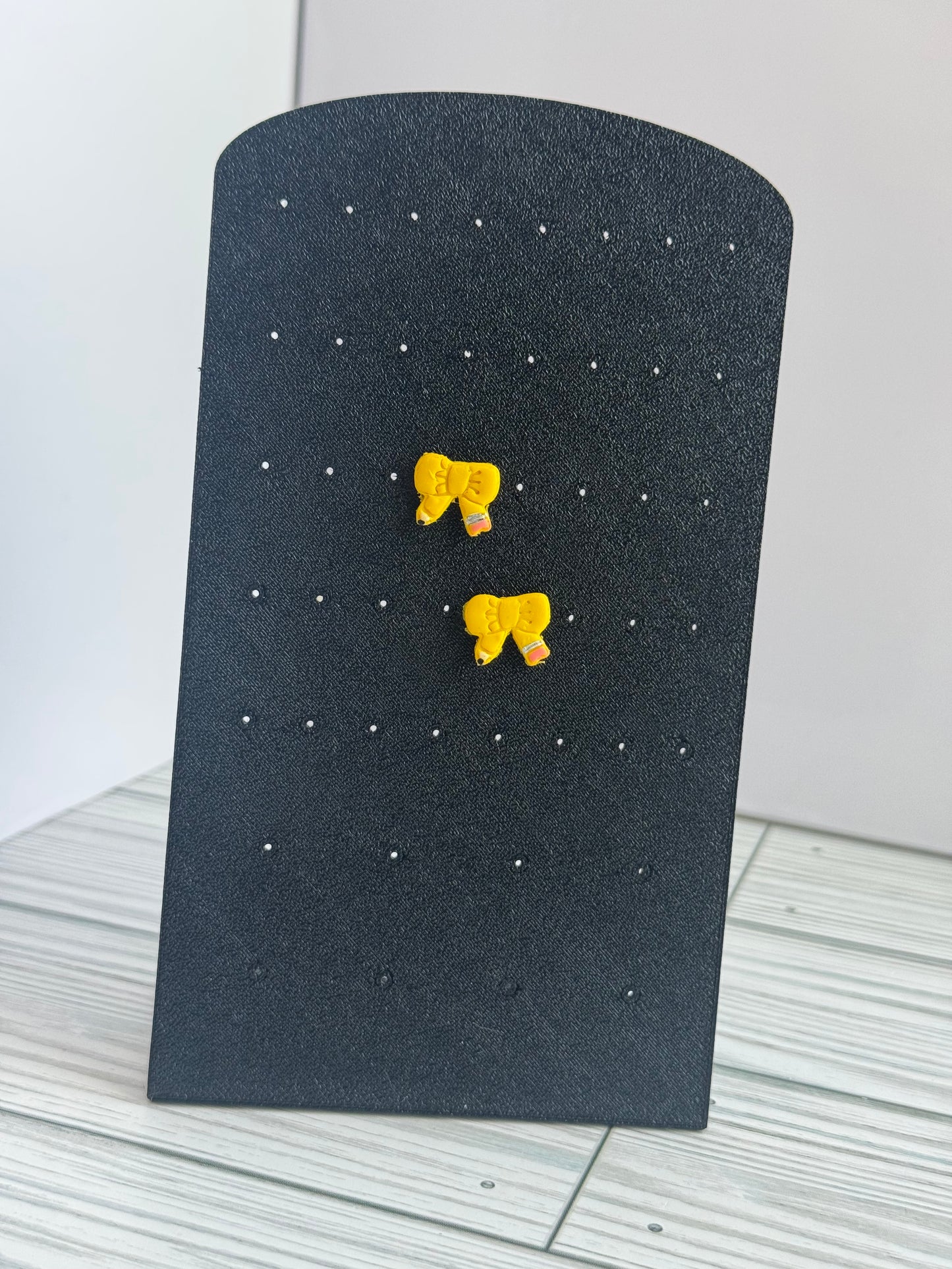 Pencil bows