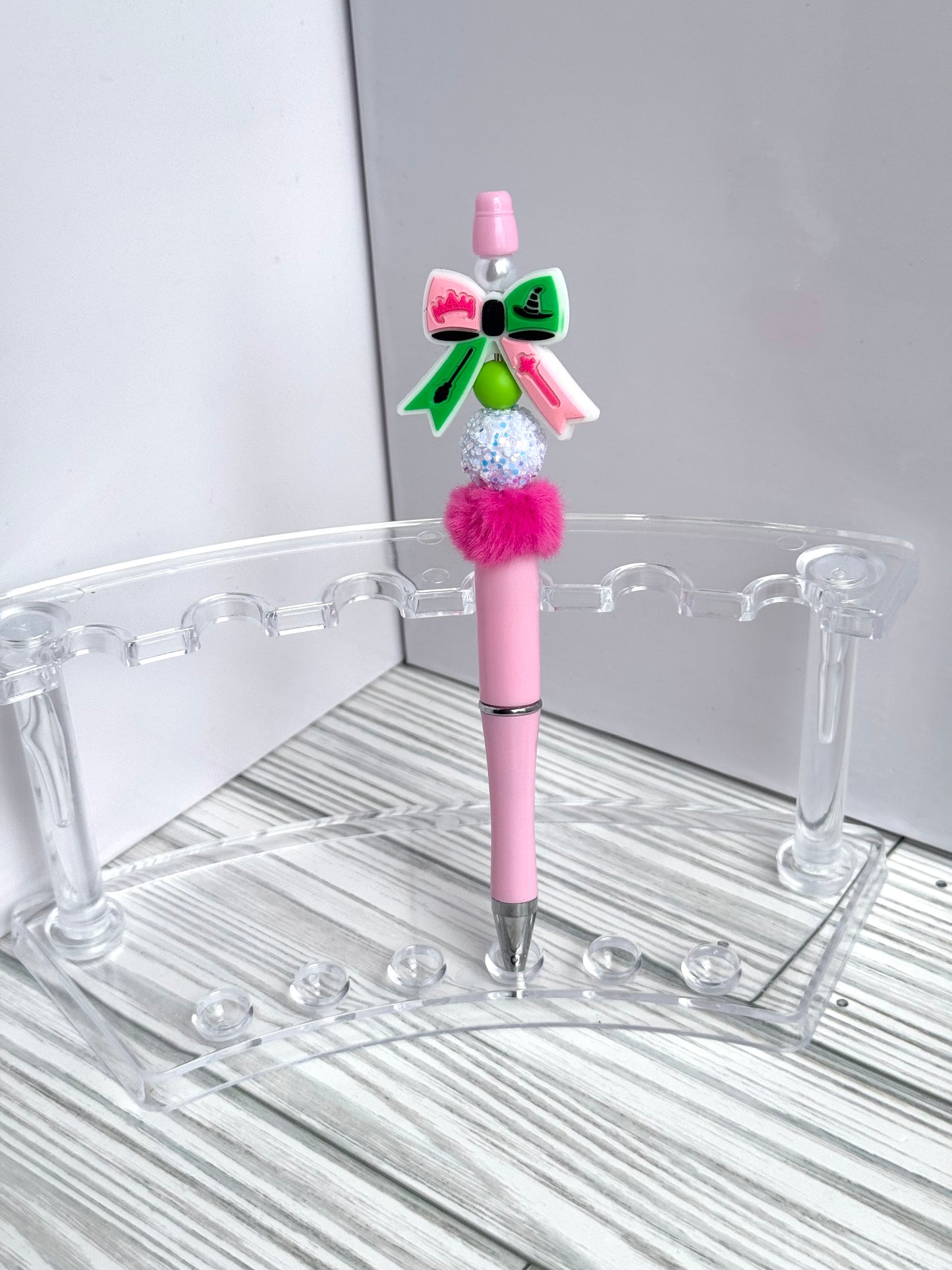 Pink goes good with Green