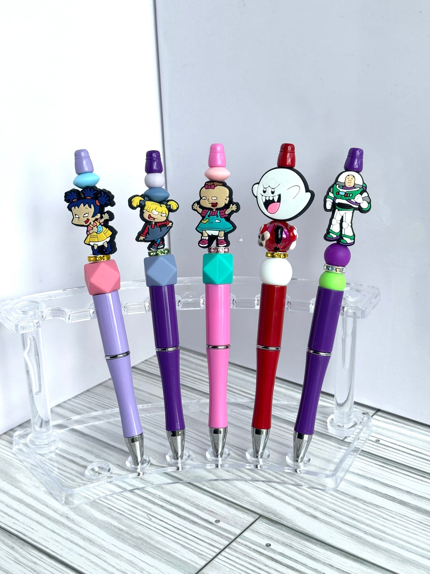 Character focal pens