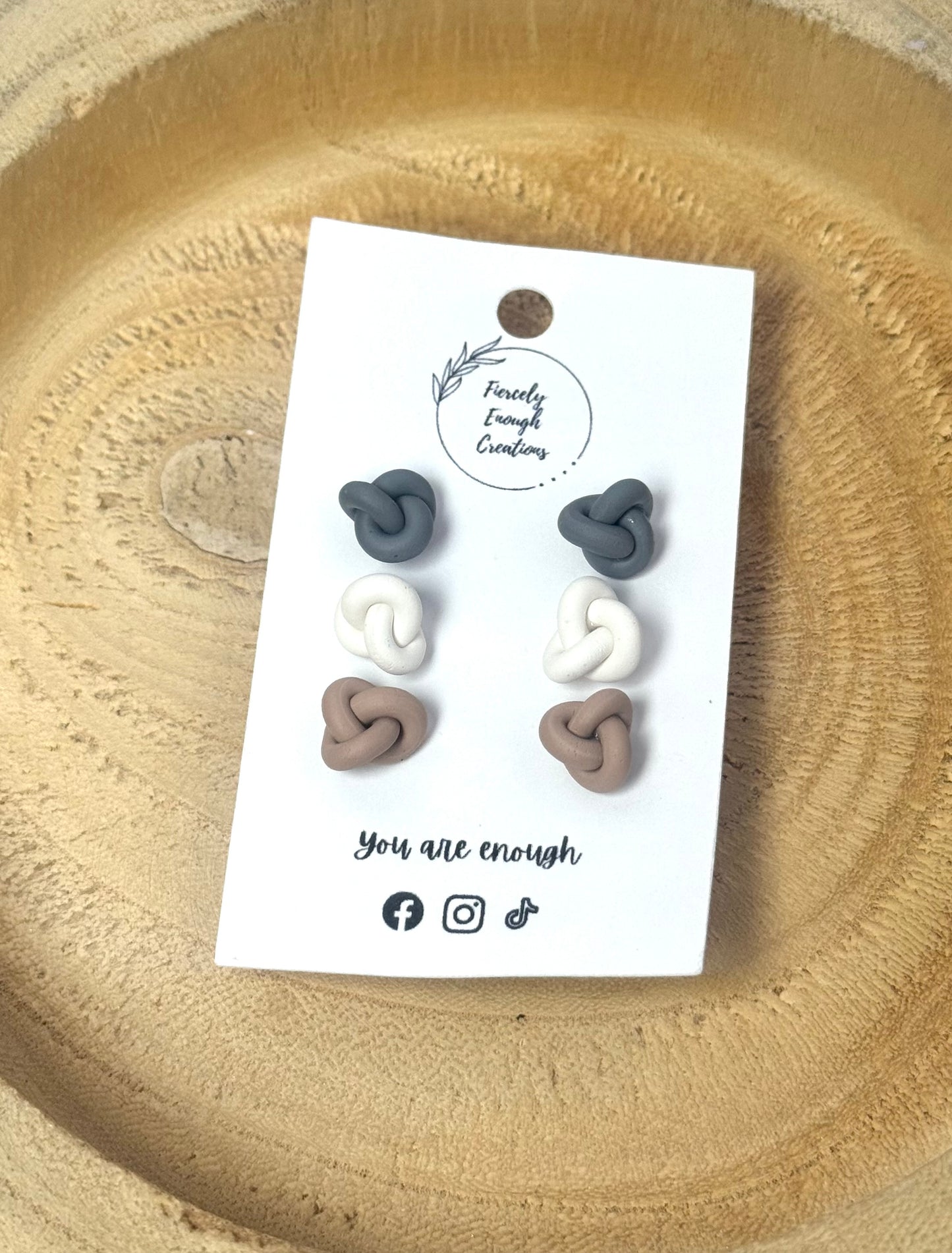 Knotted Studs