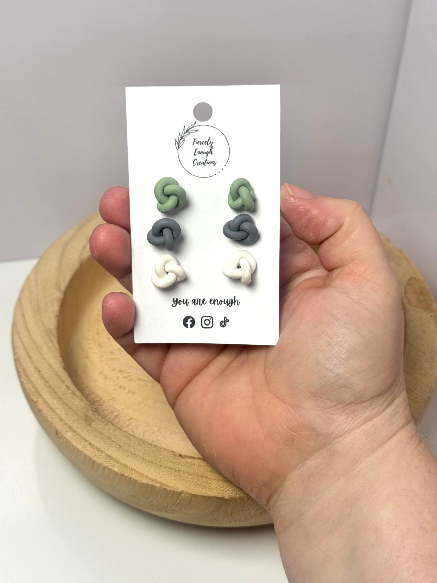 Knotted Studs