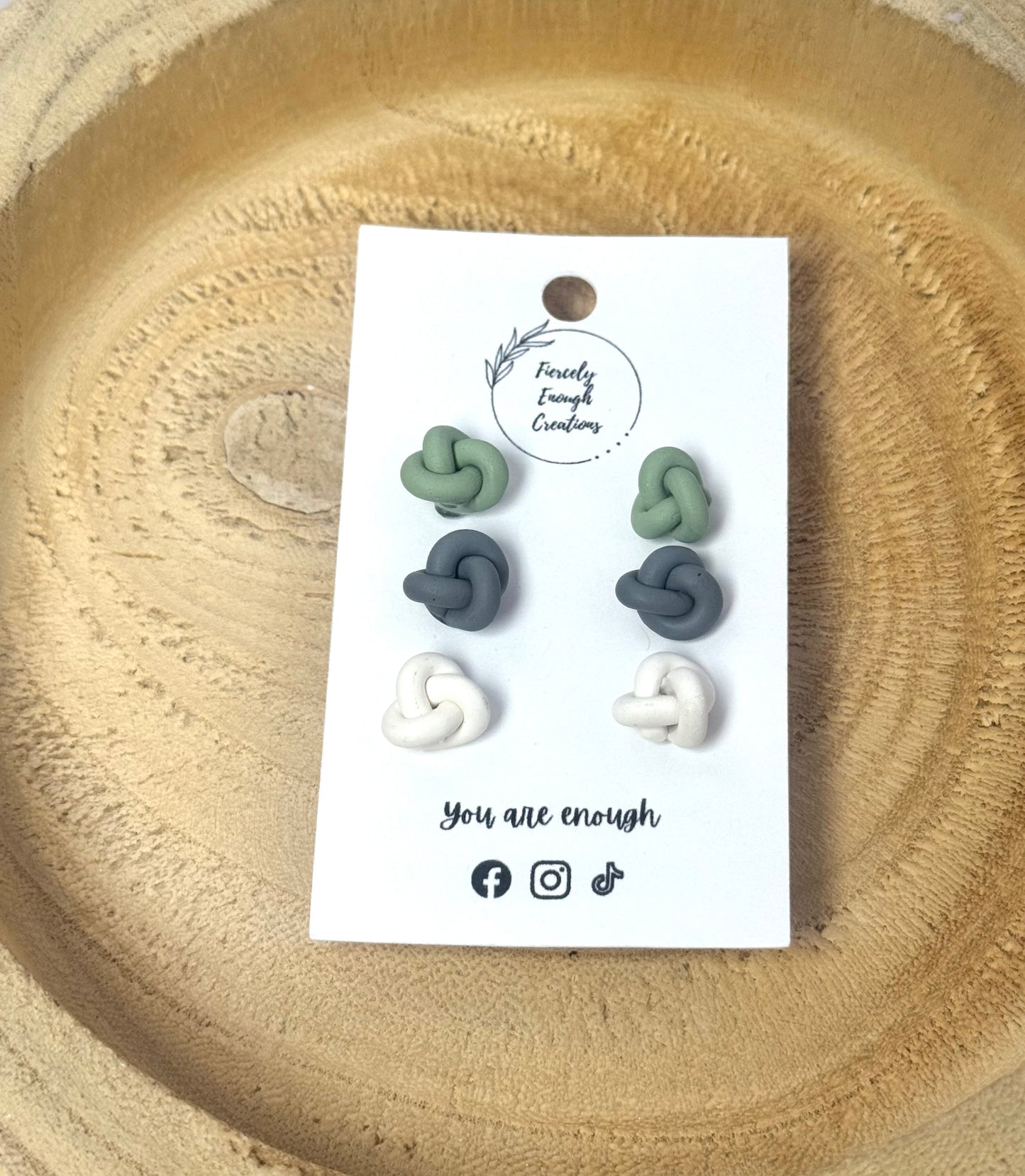 Knotted Studs